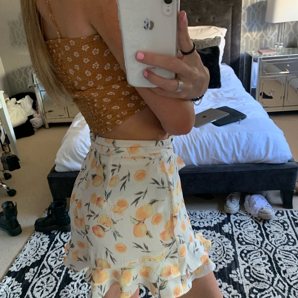Lemon shorts